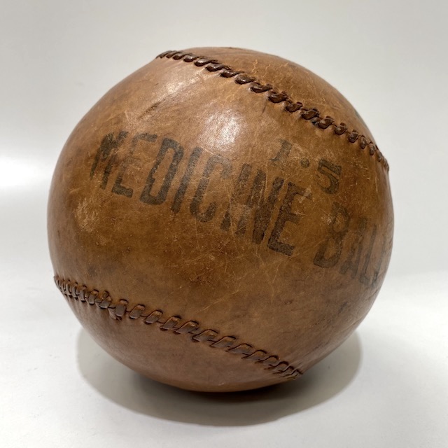 BALL, Vintage Medicine Ball - Leather 17cm D